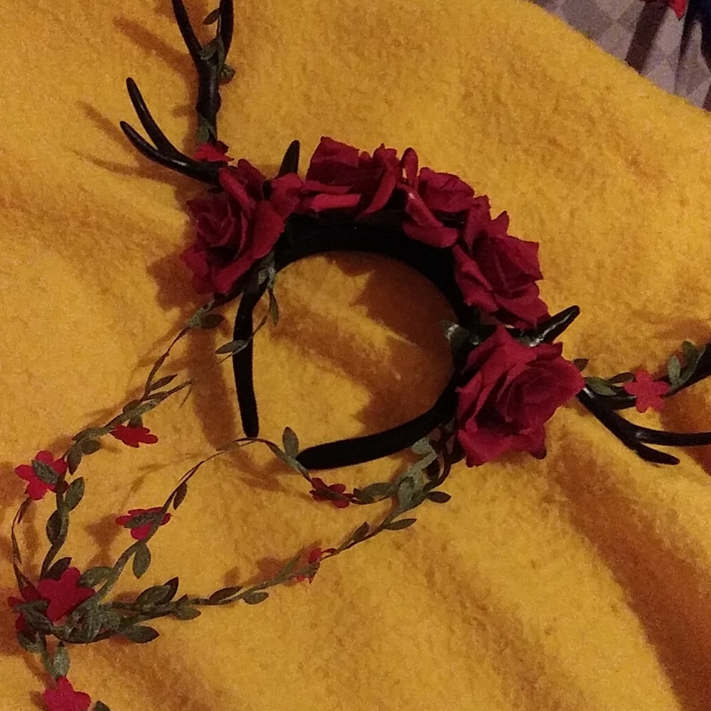 Beautiful Black & Red Fawn Headband